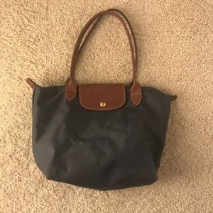 Small size longchamp tote